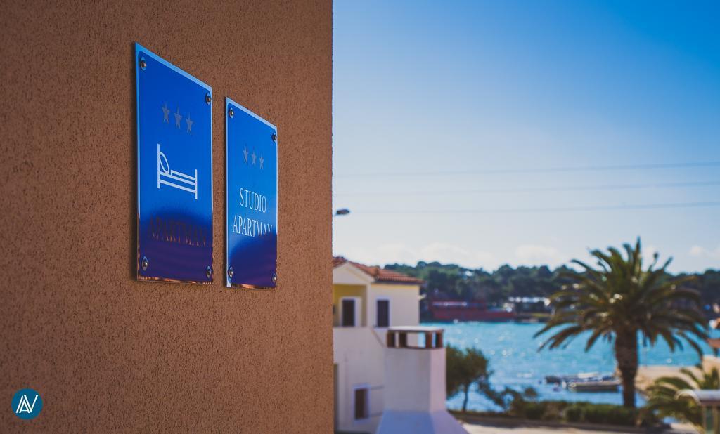Apartments Zara Petrcane Exterior photo