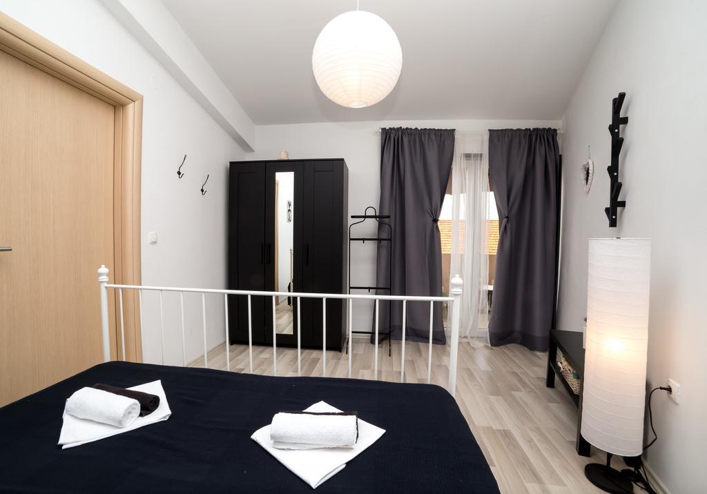 Apartments Zara Petrcane Exterior photo